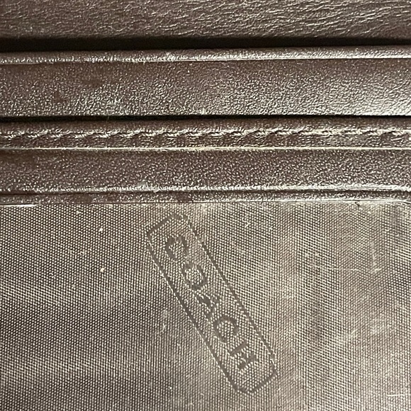 Coach Wallet - Picture 4 of 4